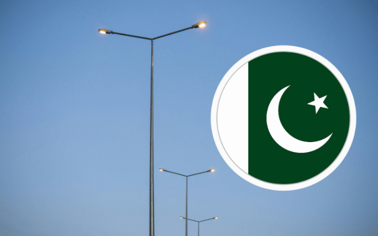 Case Study 8.5-Meter Pole Solar LED Streetlight Retrofit Project in Punjab Province, Pakistan